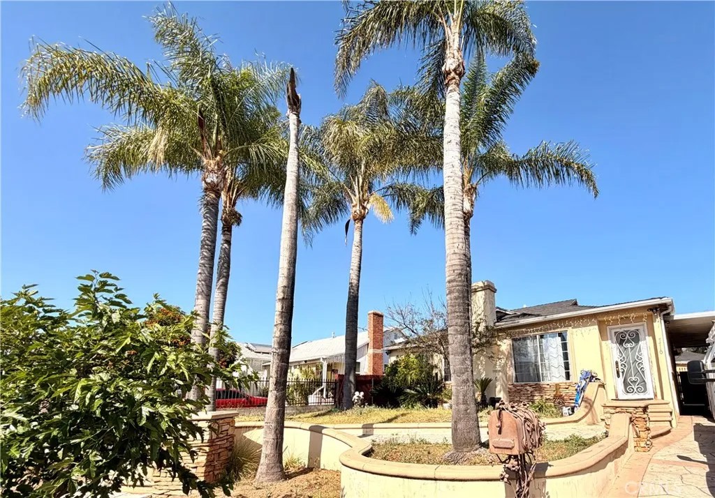7710 Bonner