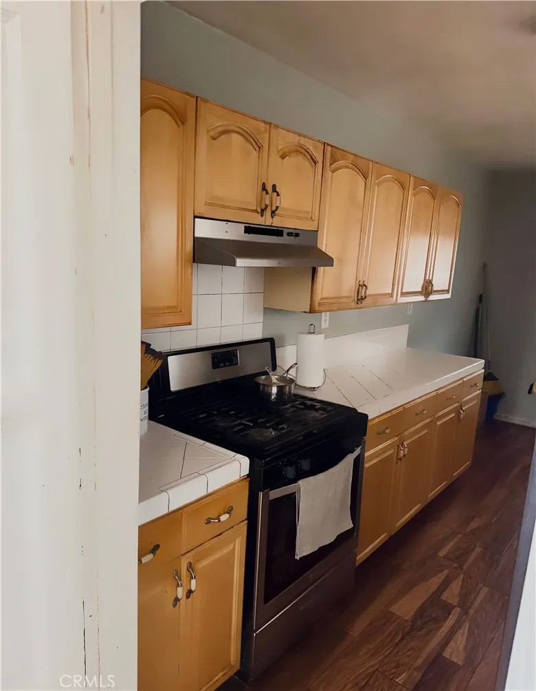 7710 Bonner