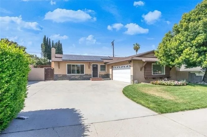 933 Beech Hill Avenue