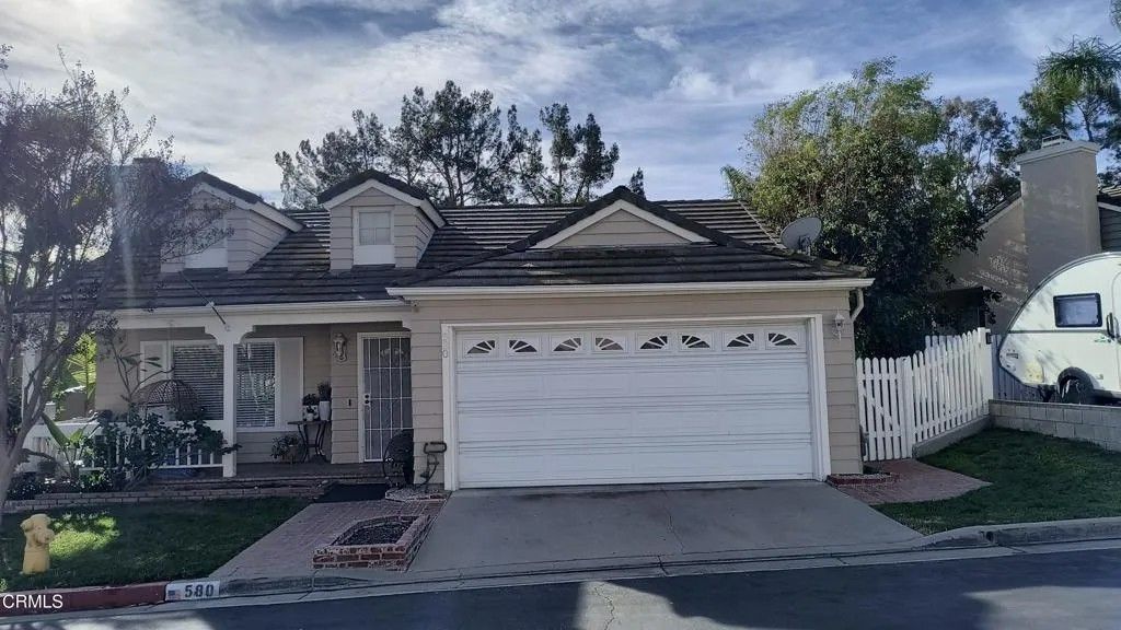 Photo of 580 Stoney Peak Court, Simi Valley, CA 93065 (MLS # V1-34279)