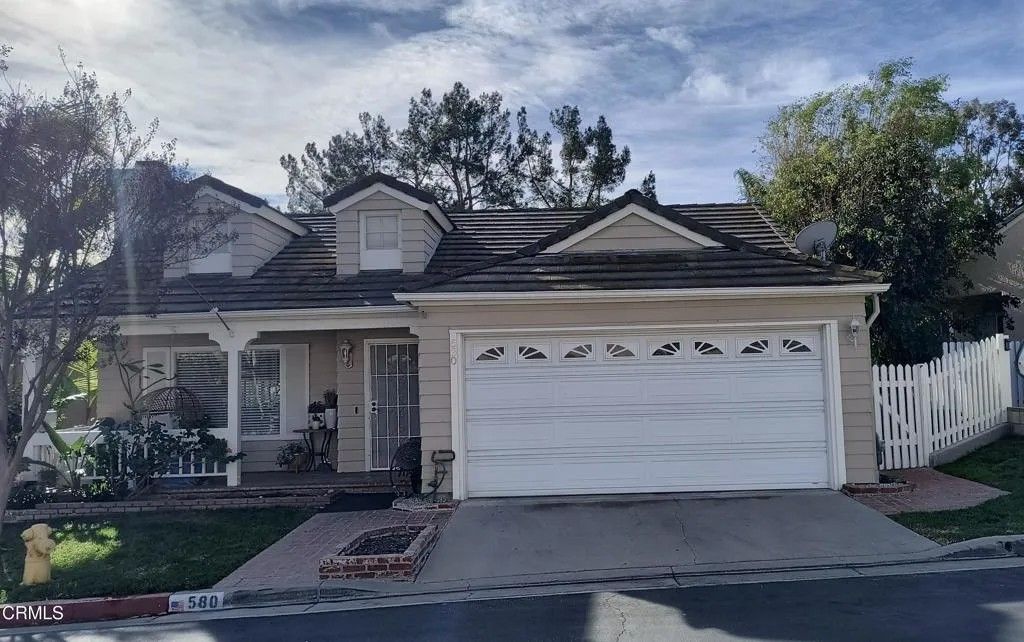 Photo of 580 Stoney Peak Court, Simi Valley, CA 93065 (MLS # V1-34279)