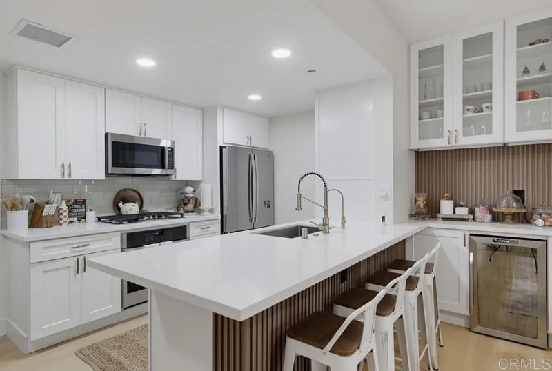 9728 Marilla Dr 106