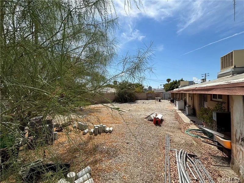 2300 N Cerritos Road
