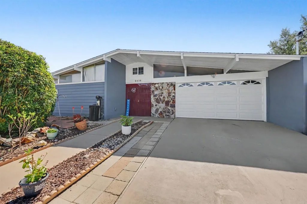 6439 Lake Mere Court