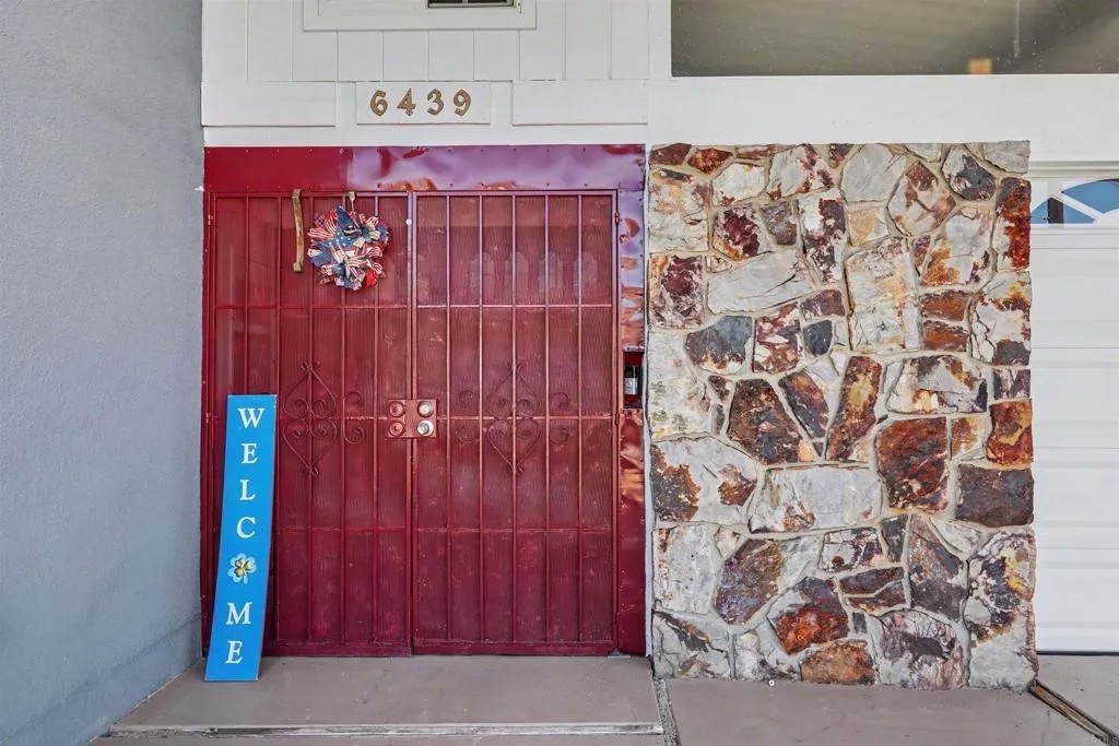 6439 Lake Mere Court