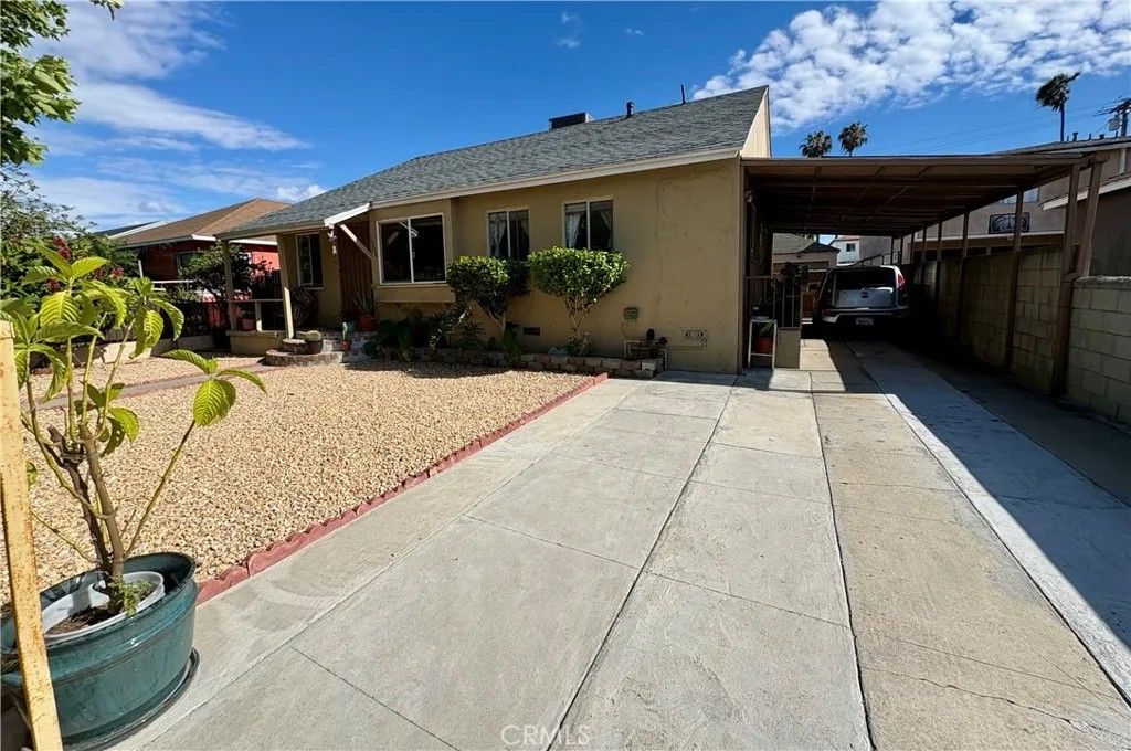 Photo of 1508 E Queensdale St, Compton, CA 90221 (MLS # DW26084175)
