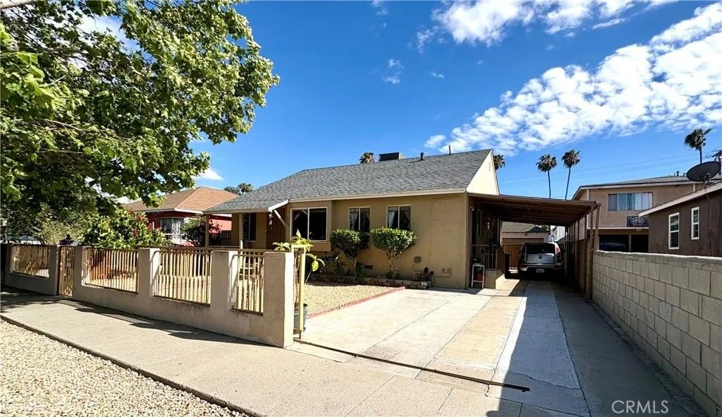 Photo of 1508 E Queensdale St, Compton, CA 90221 (MLS # DW26084175)