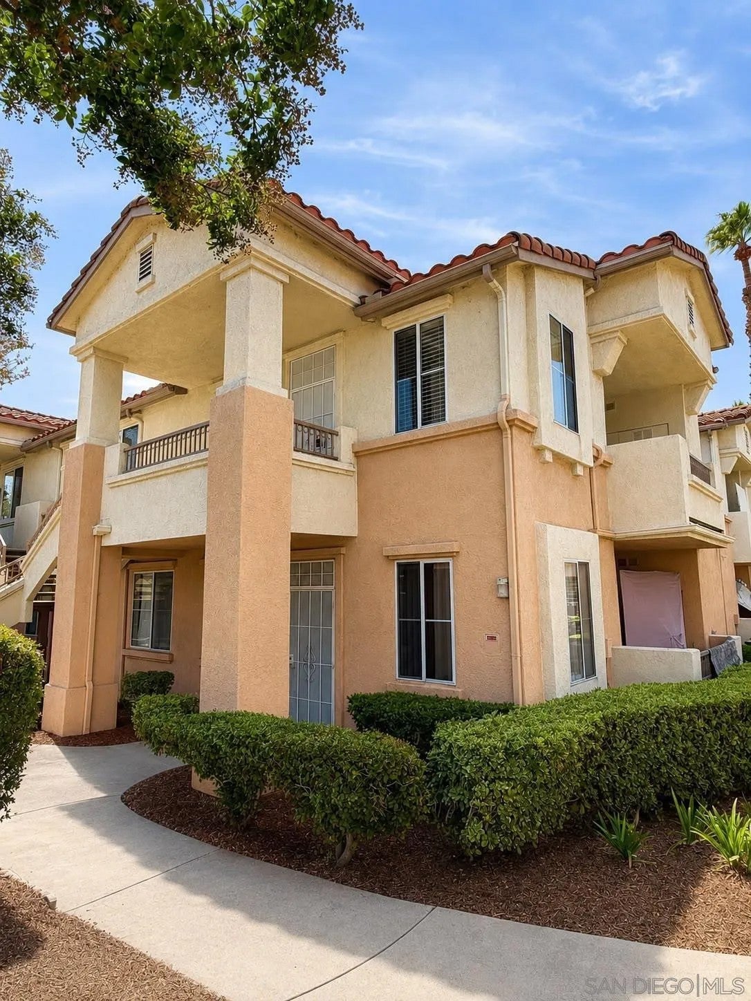 11456 Via Rancho San Diego 214