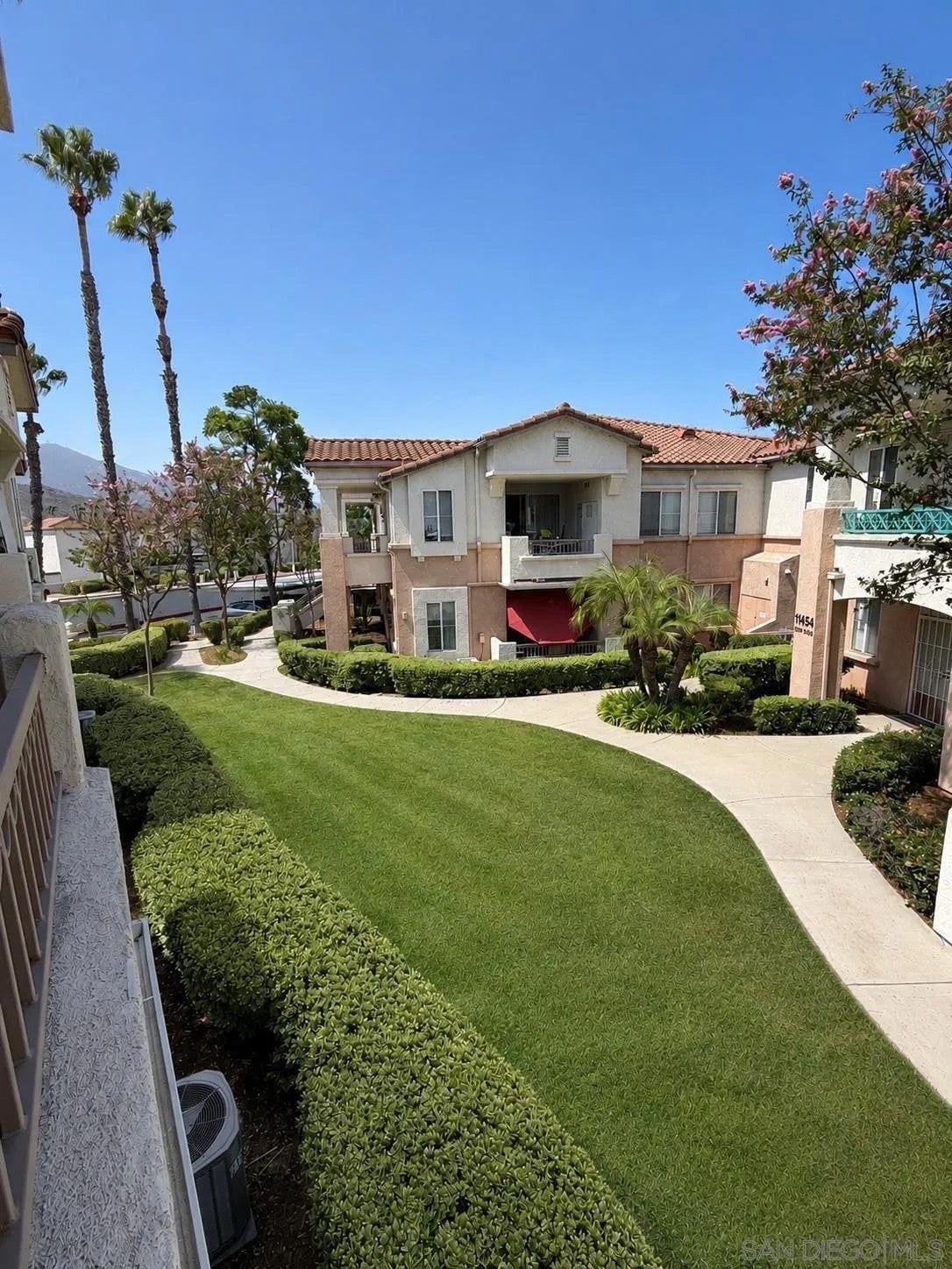 11456 Via Rancho San Diego 214