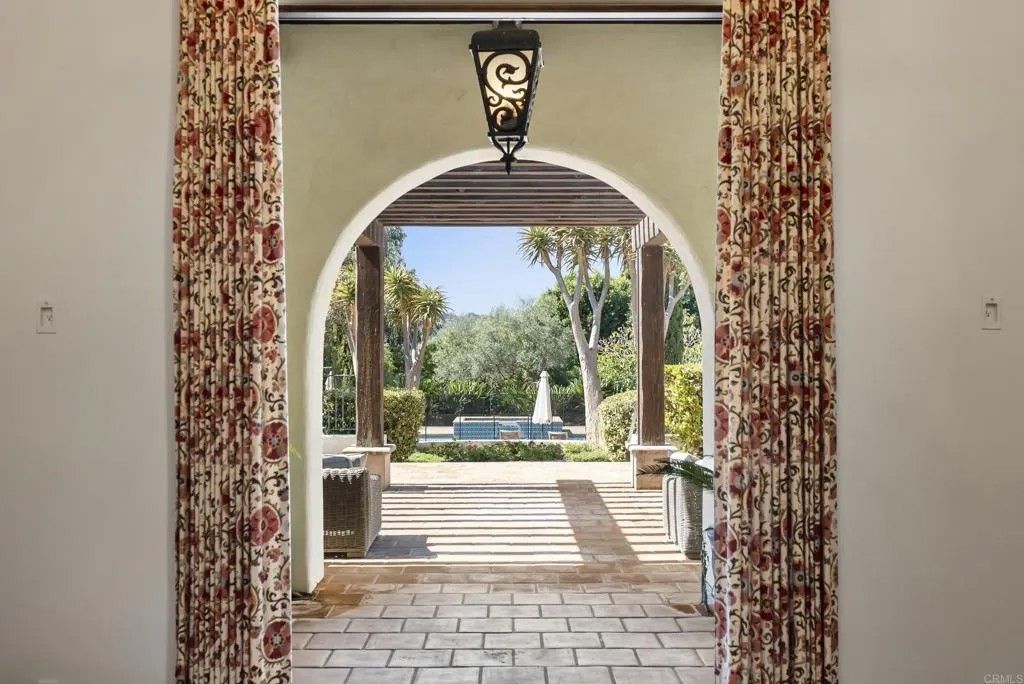 Photo of 16636 El Zorro Vista, Rancho Santa Fe, CA 92067 (MLS # NDP2509877)