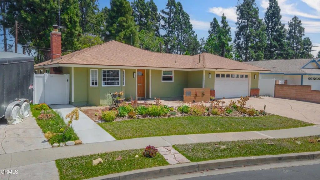 Photo of 2132 Dewayne Avenue, Camarillo, CA 93010 (MLS # V1-36166)