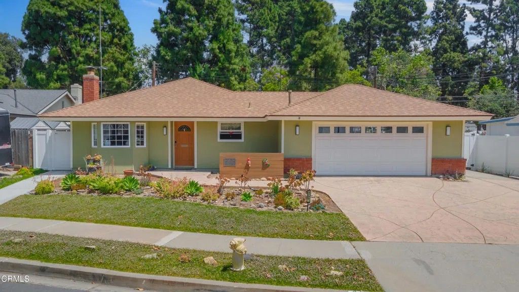 Photo of 2132 Dewayne Avenue, Camarillo, CA 93010 (MLS # V1-36166)