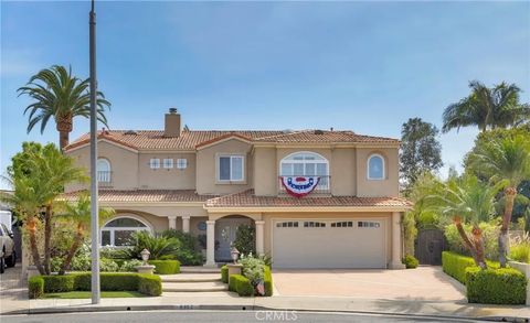 Photo of 9902 Lapworth Cir, Huntington Beach, CA 92646 (MLS # OC26039051)