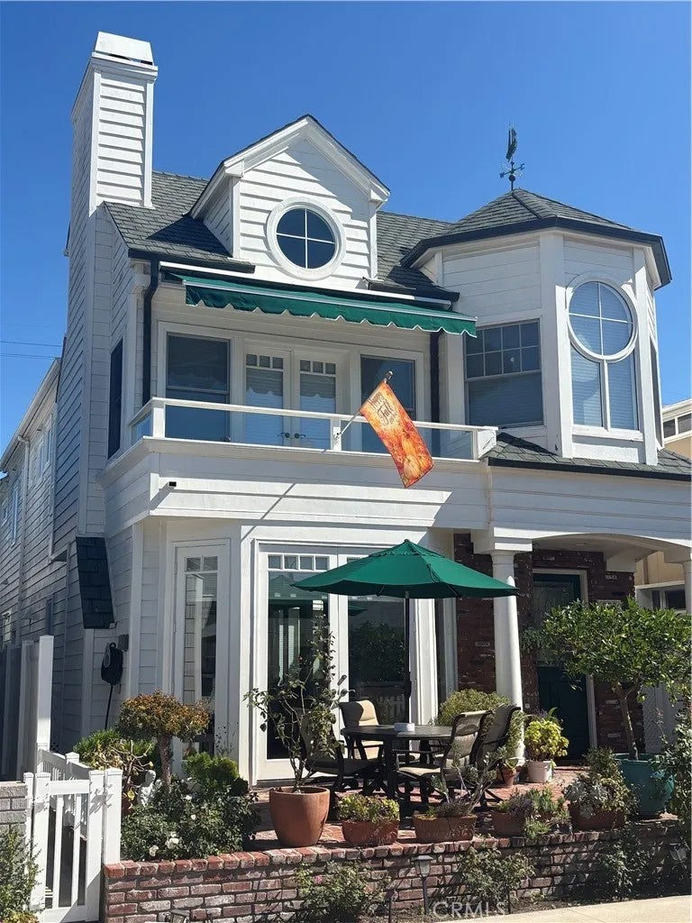 302 Ruby Avenue