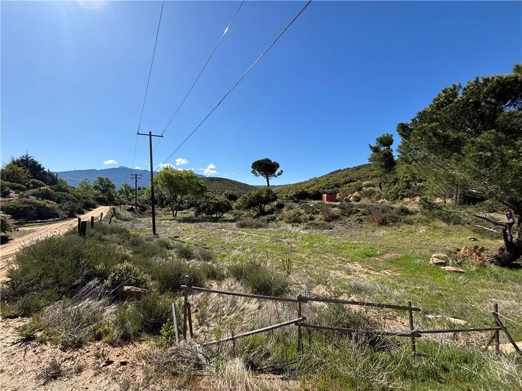 47385 woodcliff dr.