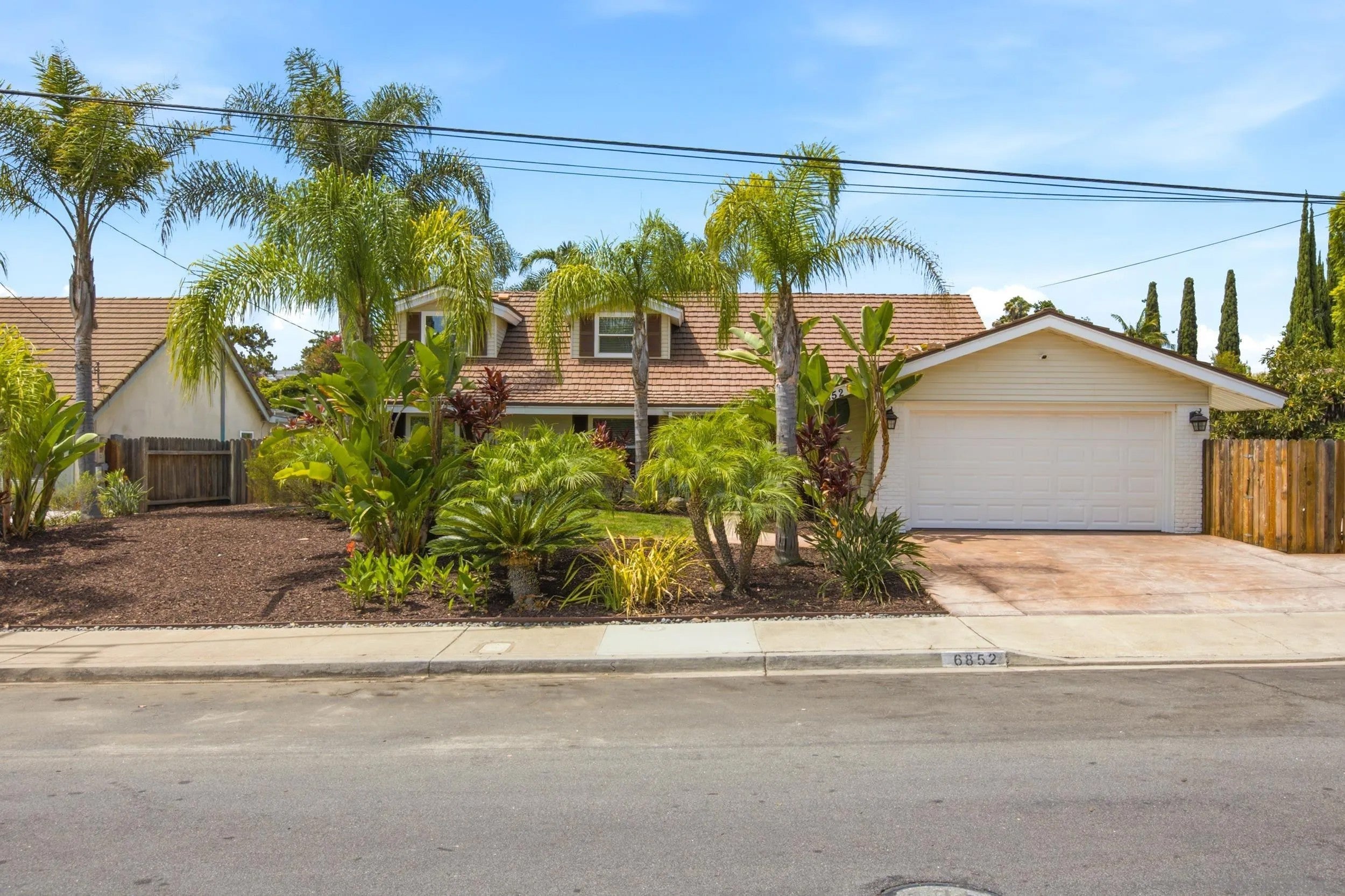 6852 Belle Glade Ave