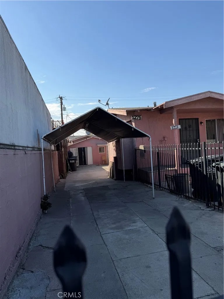 1273 S Alma