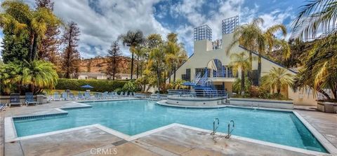 Tiny photo for 285 N Singingwood St, Orange, CA 92869 (MLS # OC25252931)