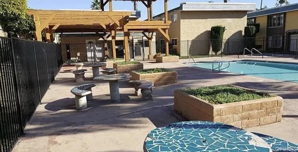 1661 Pentecost Way Unit#4