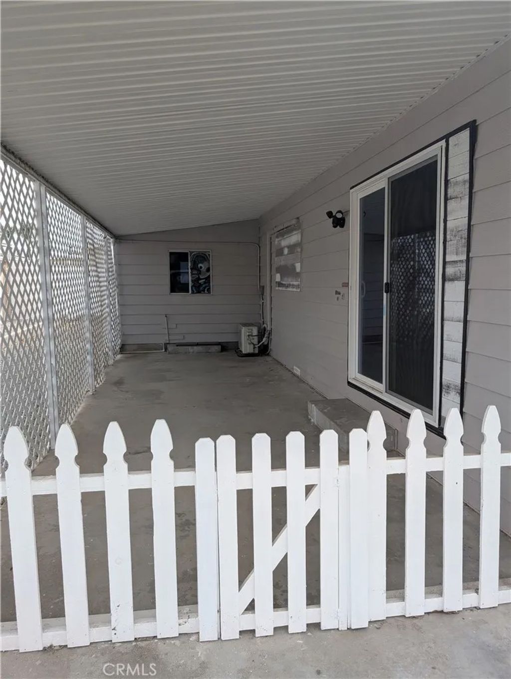 Photo of 281 Santa Clara Circle, Hemet, CA 92543 (MLS # SW26066352)