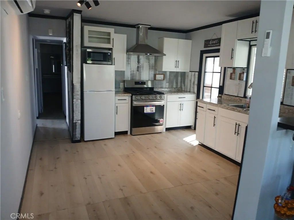 Photo of 281 Santa Clara Circle, Hemet, CA 92543 (MLS # SW26066352)