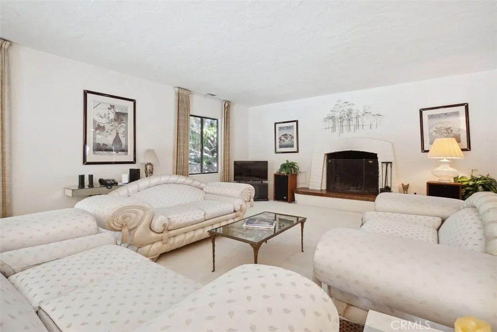 3966 Laguna Blanca Drive