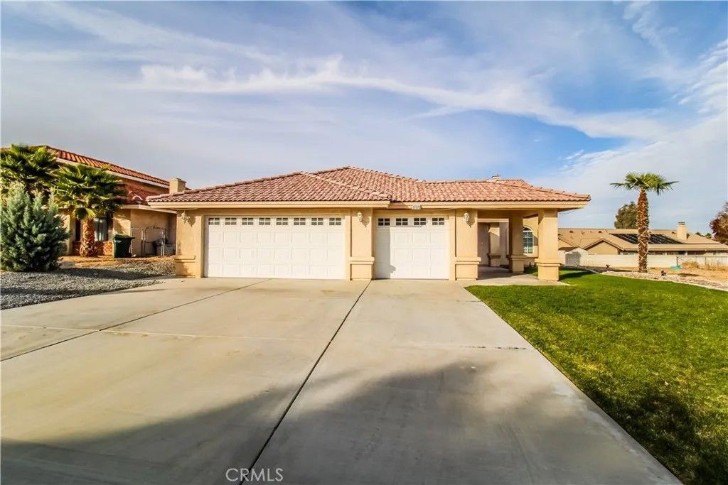 Photo of 17772 Pebble Beach, Victorville, CA 92395 (MLS # HD25267730)