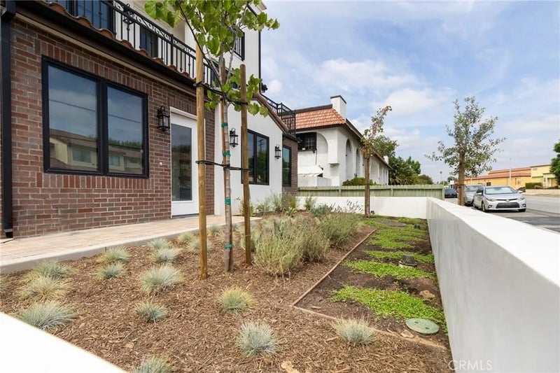 220 W Mission A