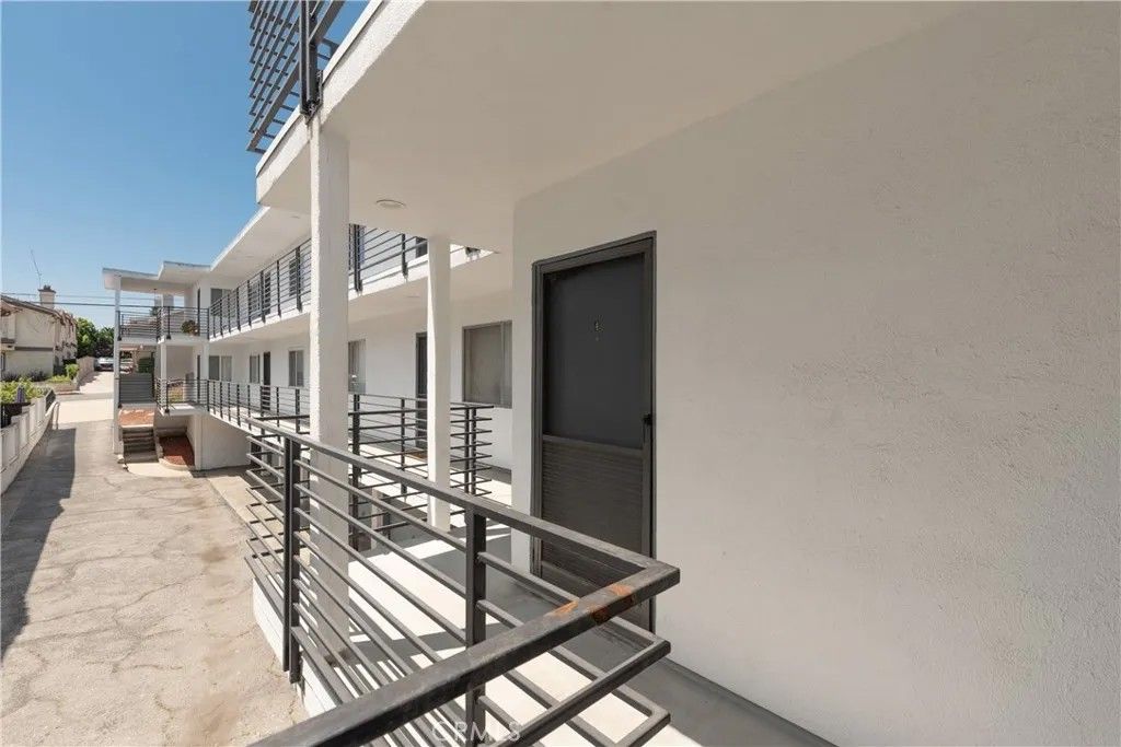 Photo of 2209 Carnegie Lane #2, Redondo Beach, CA 90278 (MLS # SB26072336)