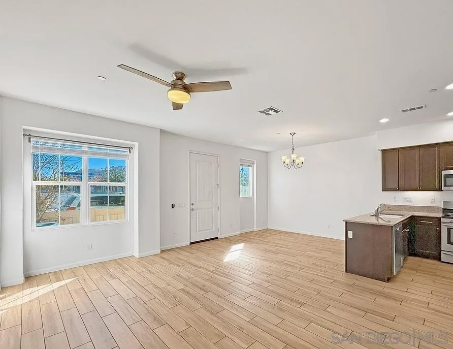 1395 Santa Diana Rd 3