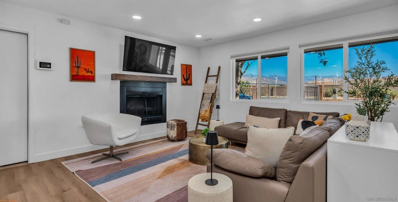 59825 Calle De Las Flores