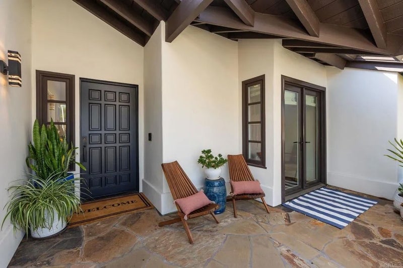 3805 Avenida Feliz