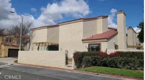 Photo of 2700 Via Colina, Fullerton, CA 92835 (MLS # TR26022413)