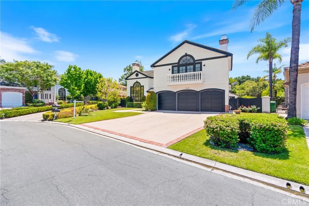 20 Meadow Wood Drive