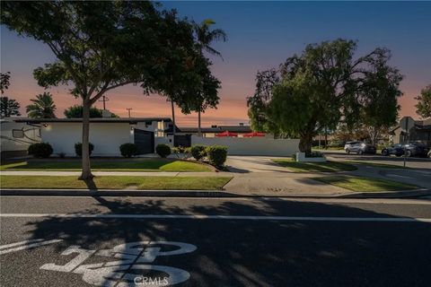 Photo of 12431 Foster Road, Rossmoor, CA 90720 (MLS # PW25243810)