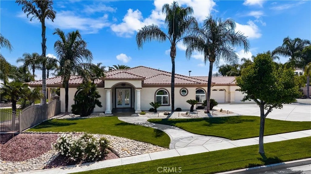 Photo of 4009 Cerveza Circle, Corona, CA 92881 (MLS # IG26087385)