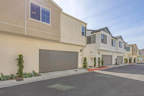 Tiny photo for 219 Canopy Trails Place, Fallbrook, CA 92028 (MLS # 250042321)