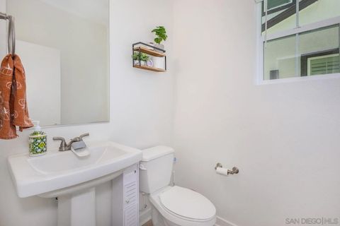 Tiny photo for 219 Canopy Trails Place, Fallbrook, CA 92028 (MLS # 250042321)