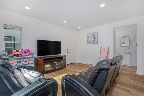 Tiny photo for 219 Canopy Trails Place, Fallbrook, CA 92028 (MLS # 250042321)