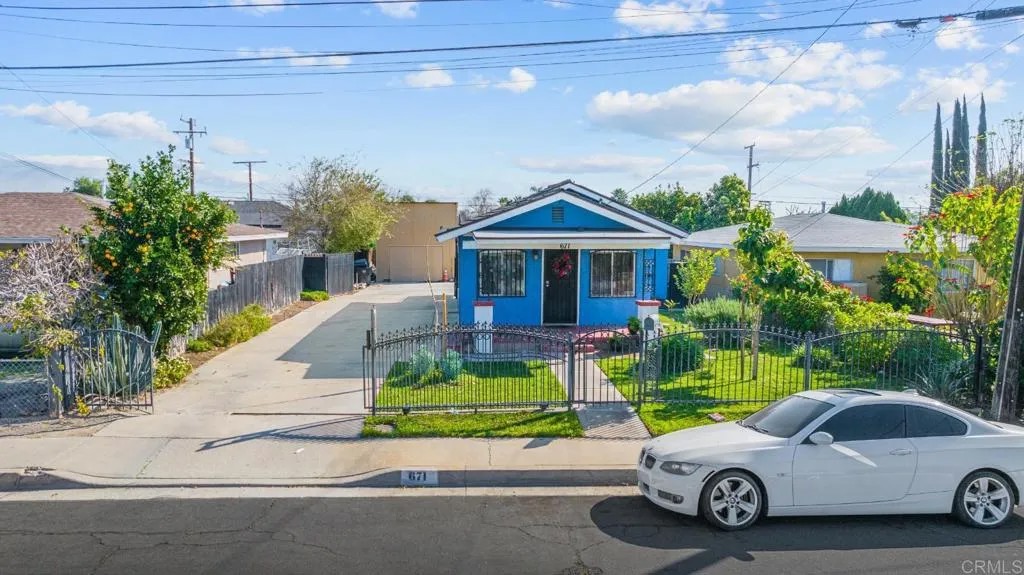 671 N Gardena Street