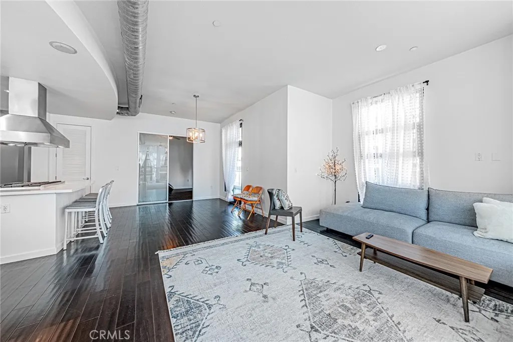 133 Promenade North 428