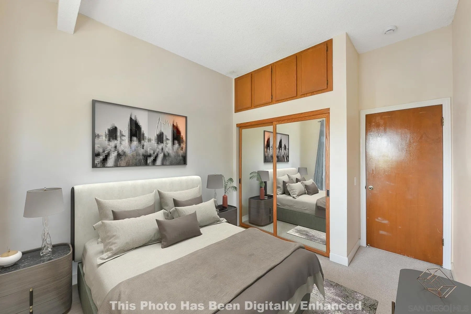 8310 Regents Rd 3E