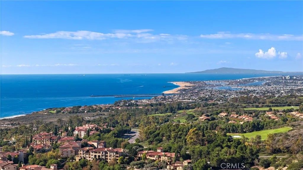 Photo of 1 Clear Water, Newport Coast, CA 92657 (MLS # NP26008999)
