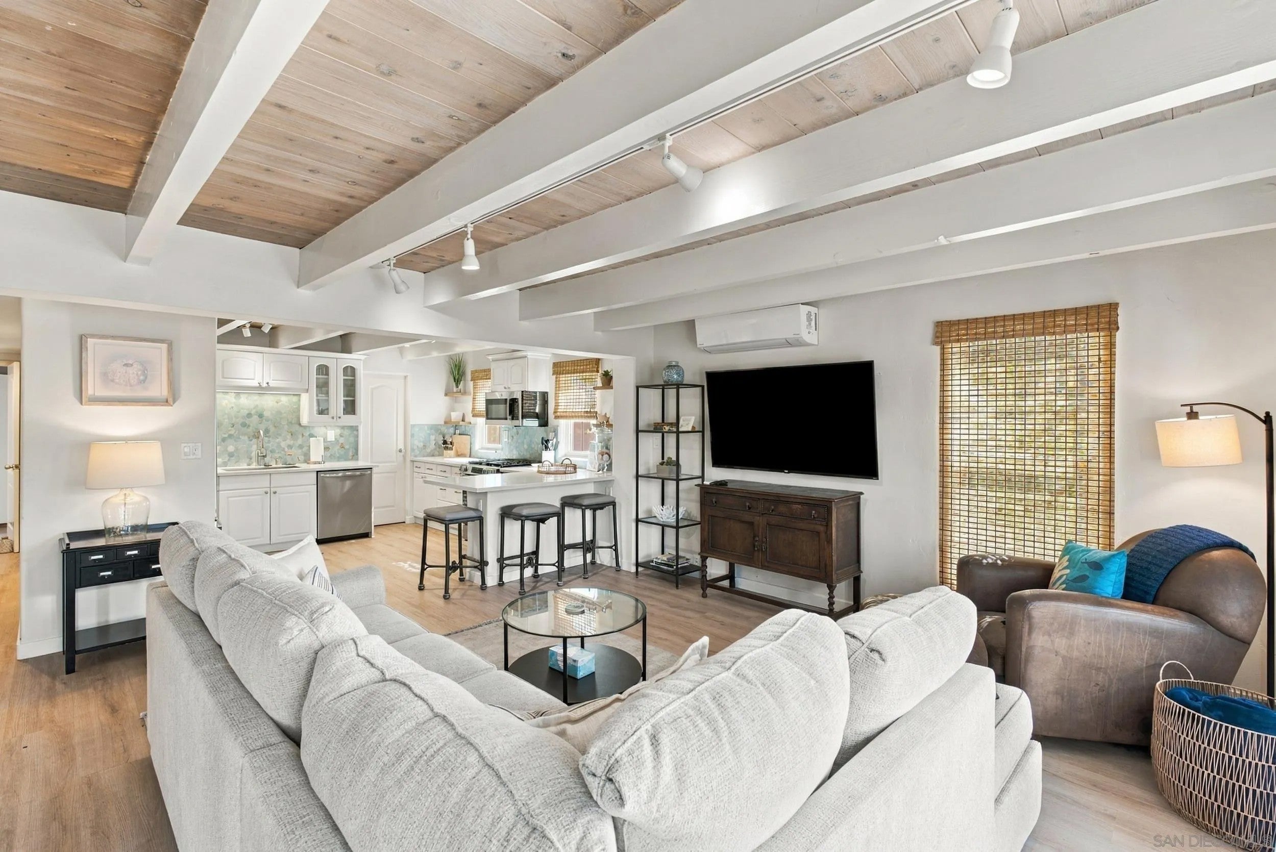1817-19 Coast Blvd