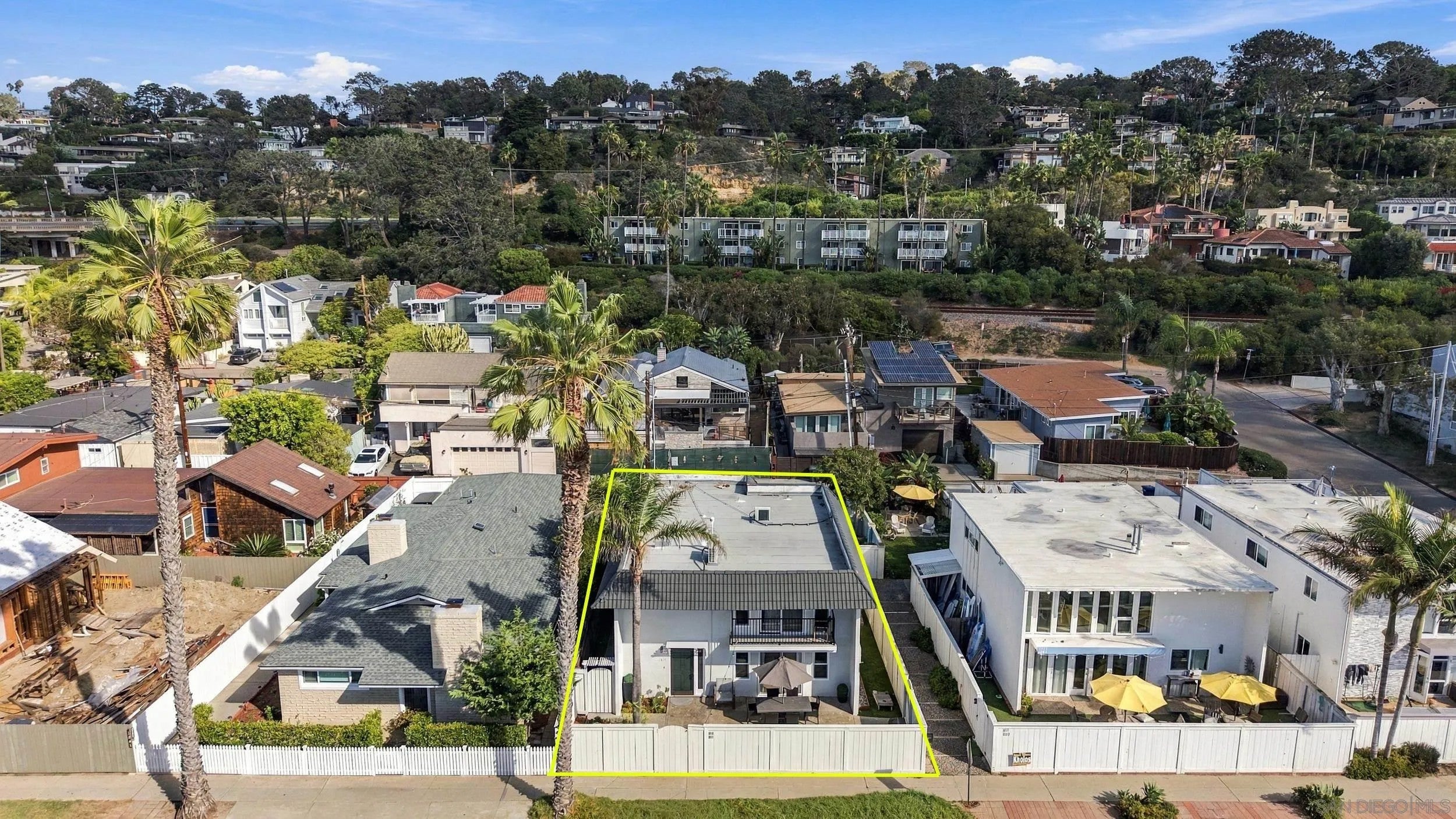 1817-19 Coast Blvd