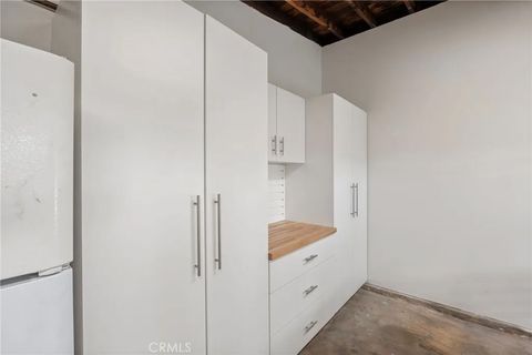 Tiny photo for 6417 Graves, Lake Balboa, CA 91406 (MLS # PF25248477)