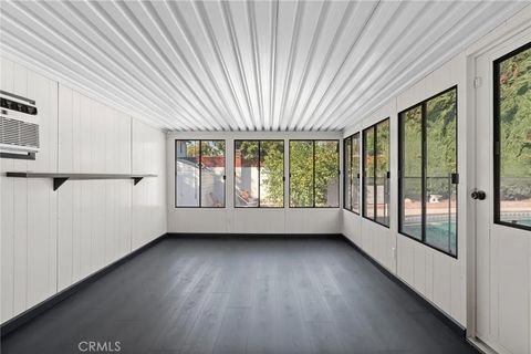 Tiny photo for 6417 Graves, Lake Balboa, CA 91406 (MLS # PF25248477)