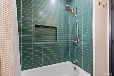 Tiny photo for 6417 Graves, Lake Balboa, CA 91406 (MLS # PF25248477)