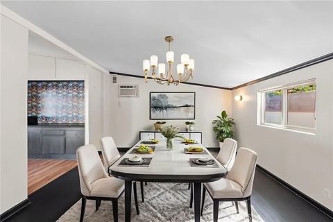 Tiny photo for 6417 Graves, Lake Balboa, CA 91406 (MLS # PF25248477)