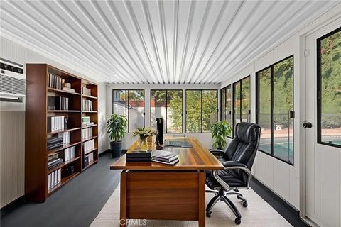 Tiny photo for 6417 Graves, Lake Balboa, CA 91406 (MLS # PF25248477)